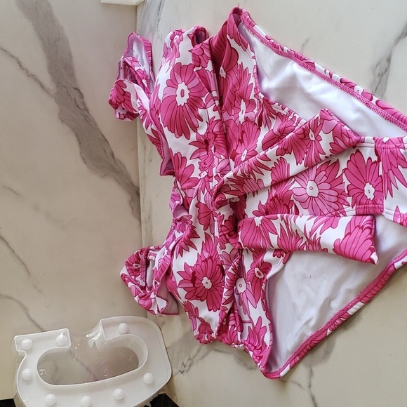 FERBIA Falbala High Waisted Ruffle Accented Bikini in Rose Red Size L - Picture 6 of 15